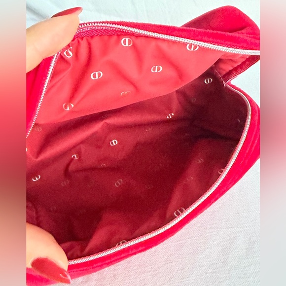Dior Vibrant Red Velvet Cosmetic Bag - Picture 2 of 5